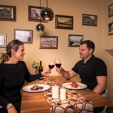 Hotel Bily Jednorozec Třeboň Eksteriør billede