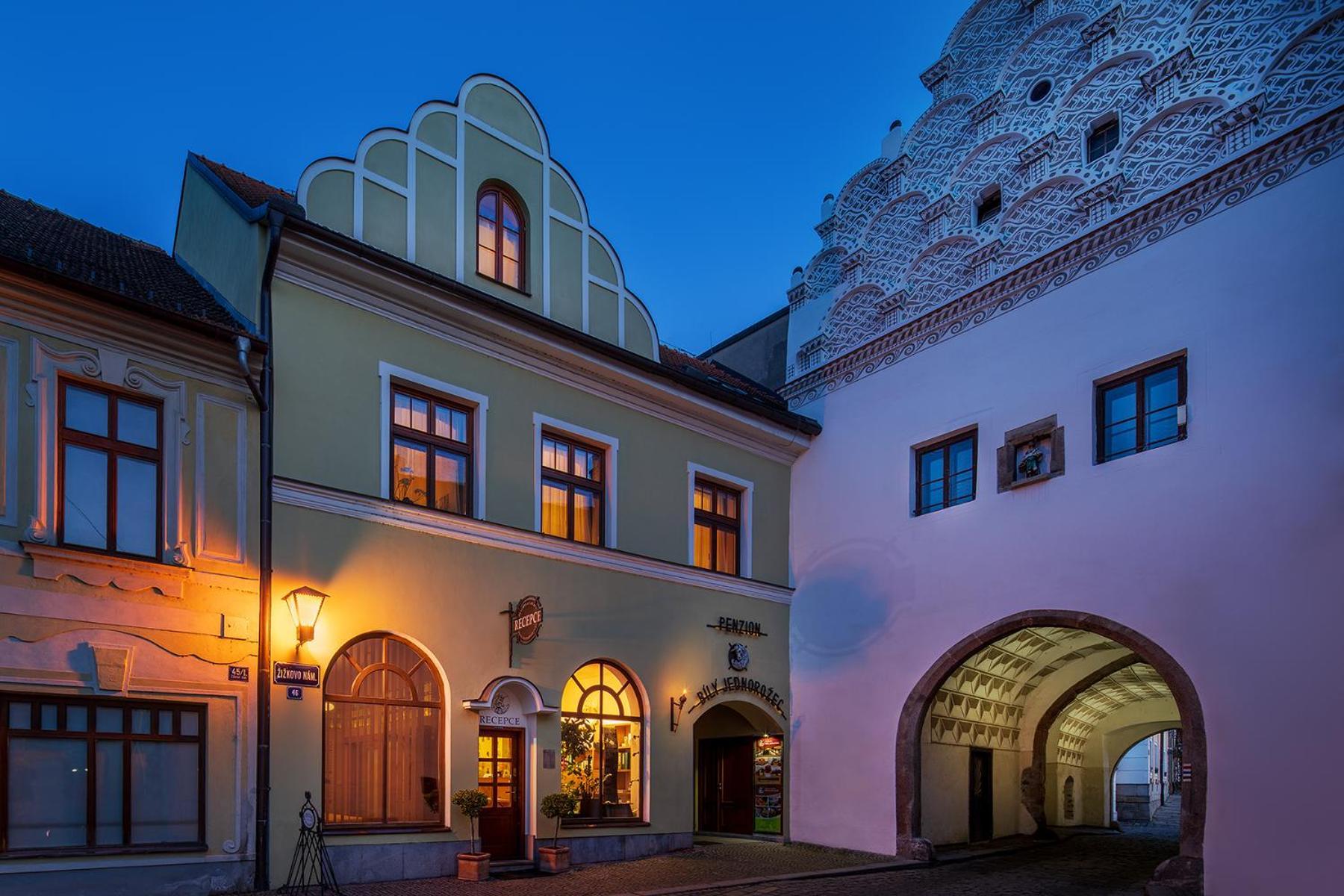 Hotel Bily Jednorozec Třeboň Eksteriør billede
