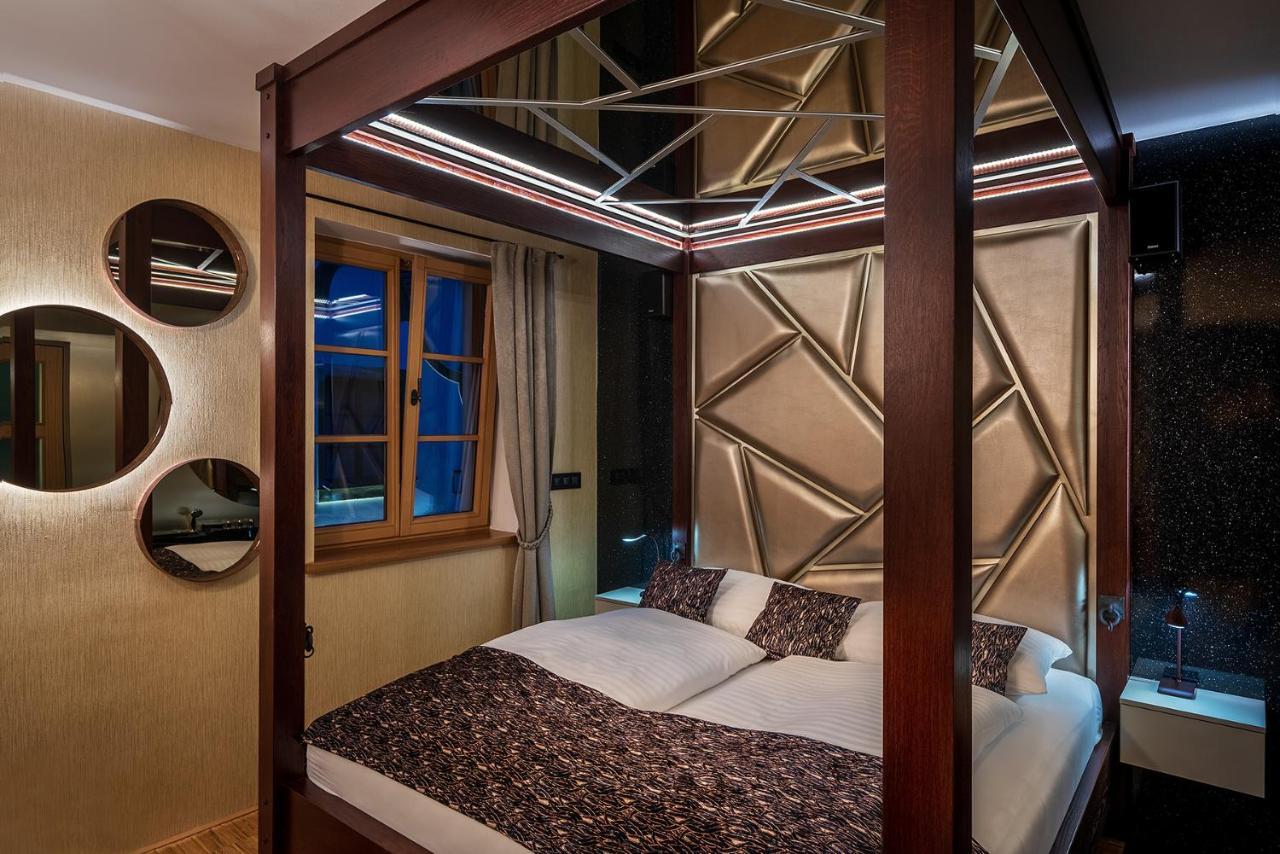 Hotel Bily Jednorozec Třeboň Eksteriør billede