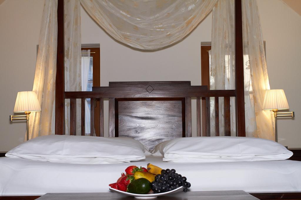 Hotel Bily Jednorozec Třeboň Eksteriør billede
